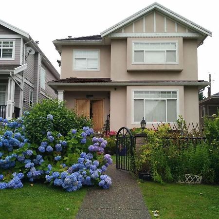 Helen'S House / Close To Skytrain And Airport Vancouver Exterior foto